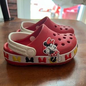 Minnie Mouse toddler crocs